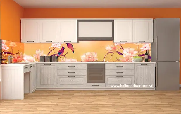 kính màu ốp bếp hoa văn