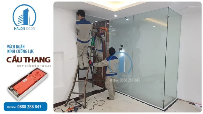 Vách ngăn kính cường lực cầu thang